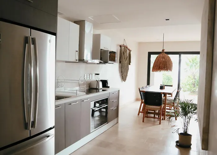 Bt Homes - - Modernos Con Elegancia Y Serenidad Frente Al Mar *
